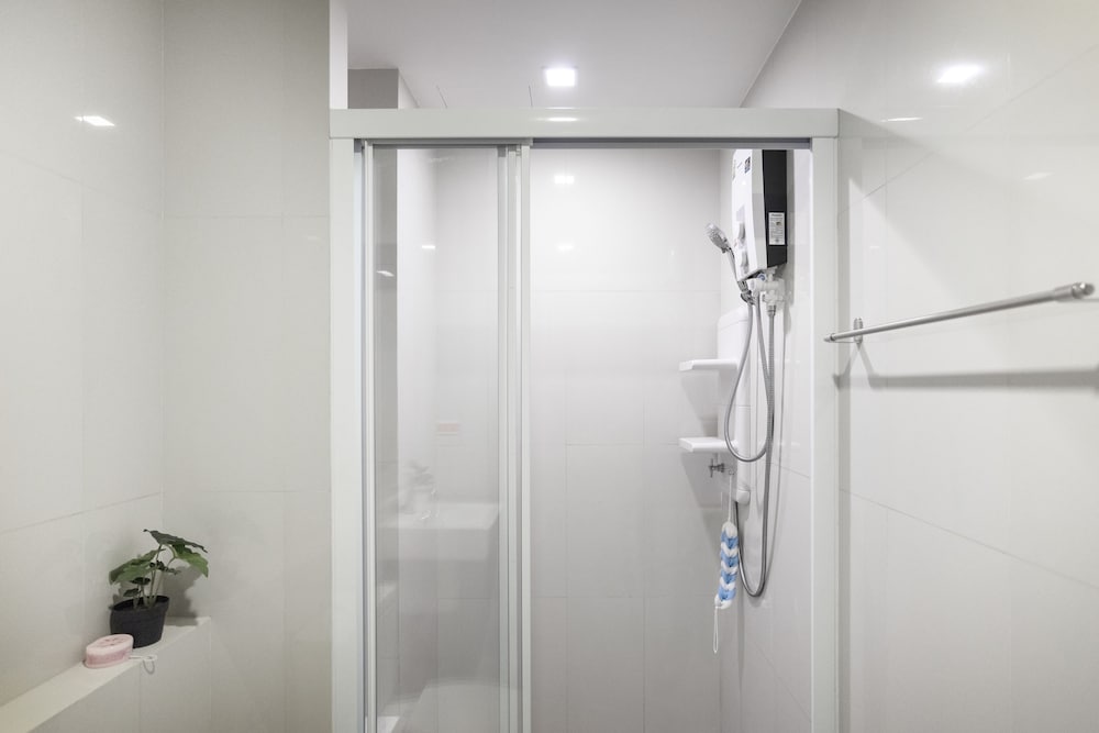 The Base Central Pattaya by Favstay