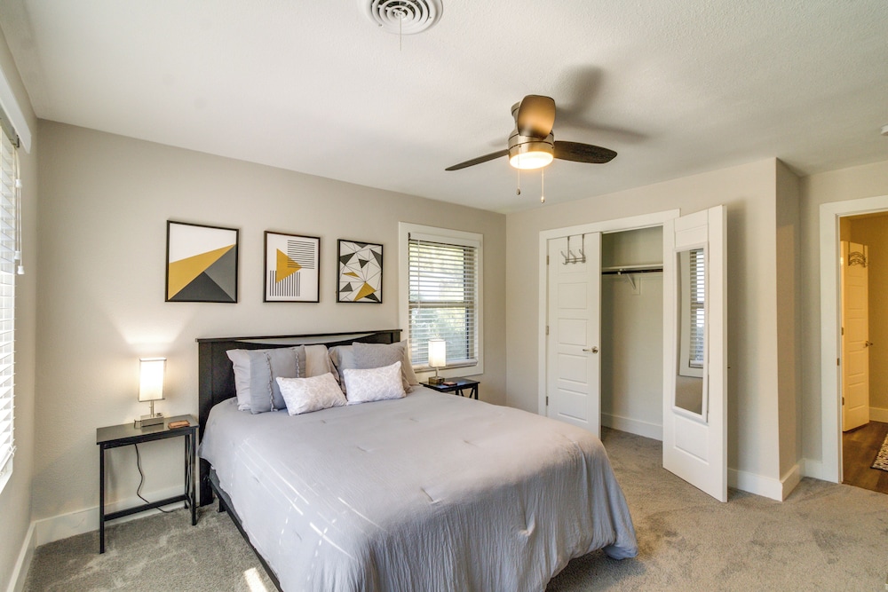 Home w/ Patio & Games Near Dtwn Pensacola!