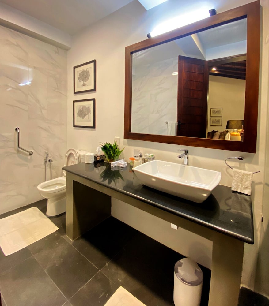 Mirissa Beach Villa