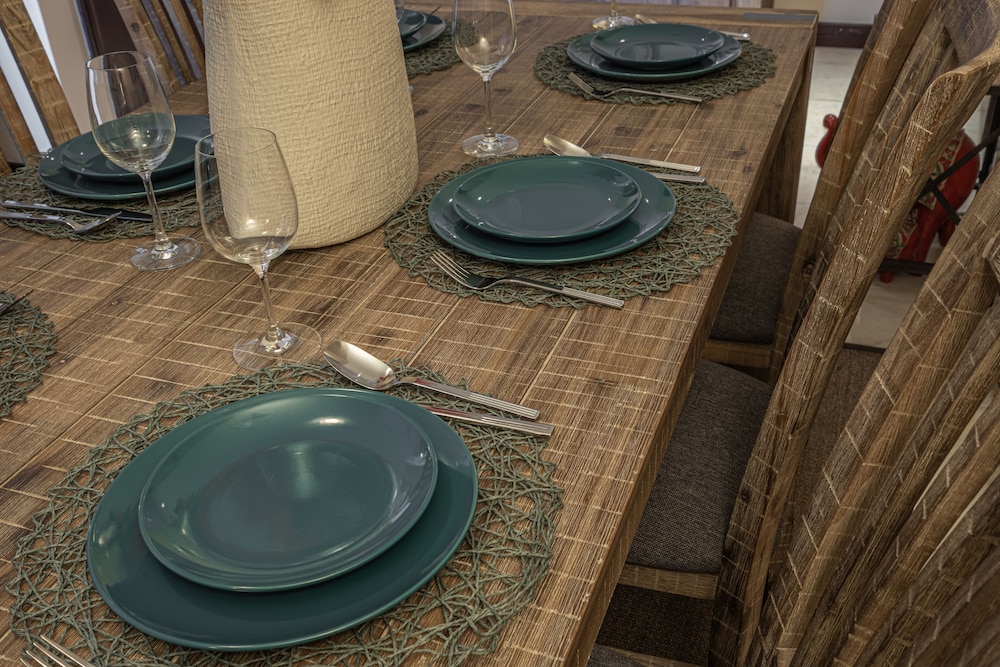 HiGuests - Goldcrest Views 1