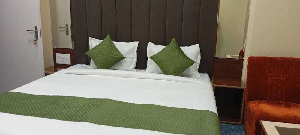Holiday Inn Guest House