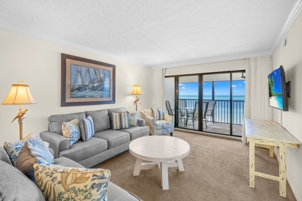 Pointe Santo A45 2 Bedroom Condo