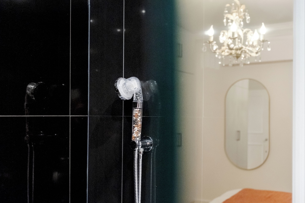 Luxury 2 Bedroom Oasis in Central London