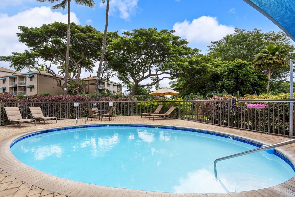 Maui Vista 1-308 - Steps From the Beach, Renovated, Ocean Views, New Windows, AC