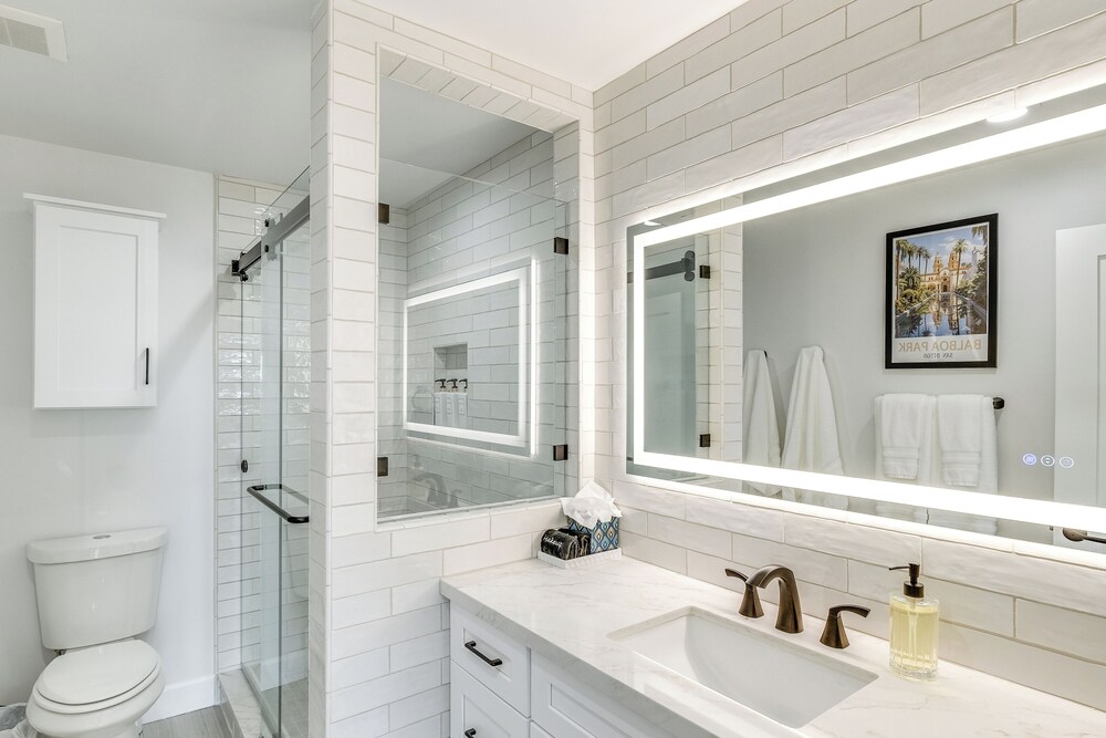Balconies & Views: Modern Abode in Poway!