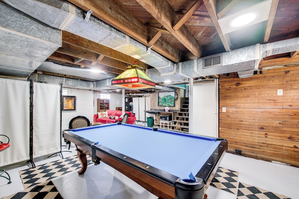 Bourbon Trail Fun: Dtwn Lebanon Home w/ Game Room