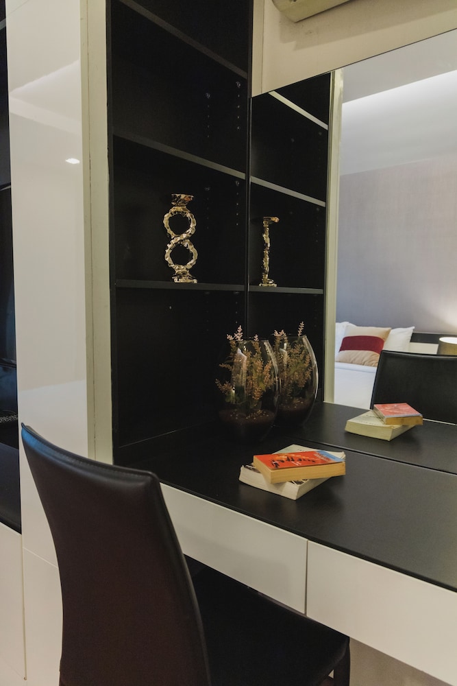 Beverly 33 Suites by PROMPT HOLIDAY HOME