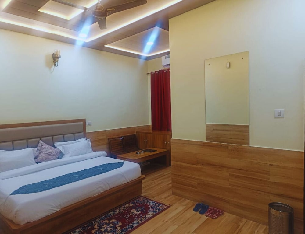 Hotel Shani - Punjabi Rasoi