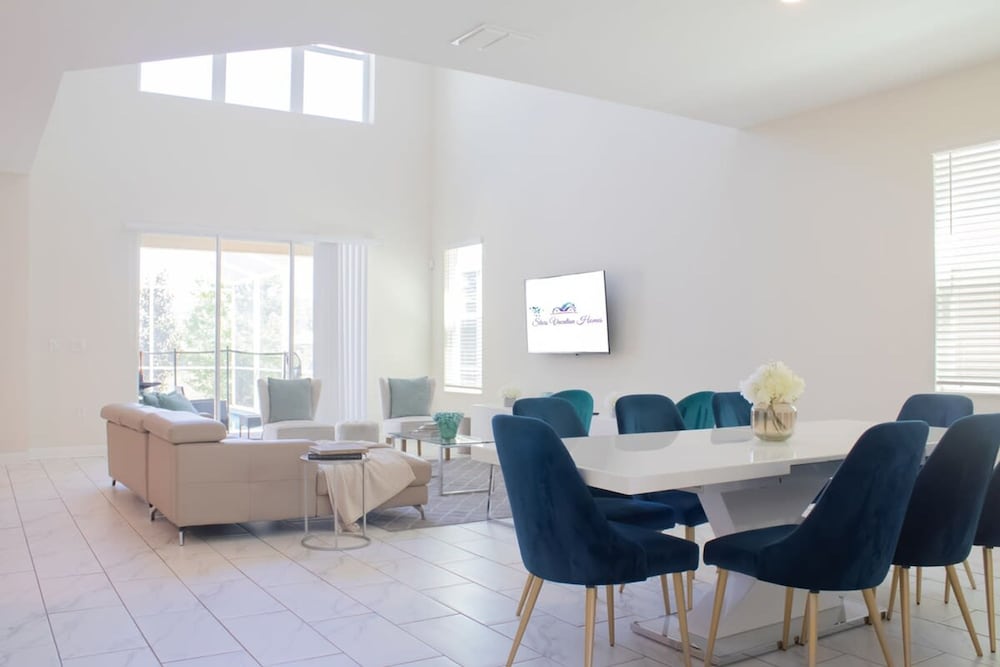 831 Luxurious 5bd and 5bt Perfect for Your Family view 3