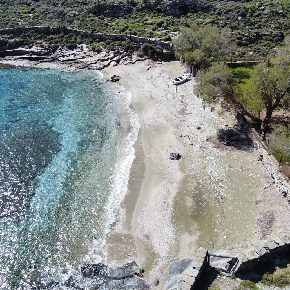 Seaside Bliss Tranquil Retreat on Kythnos Island view 5