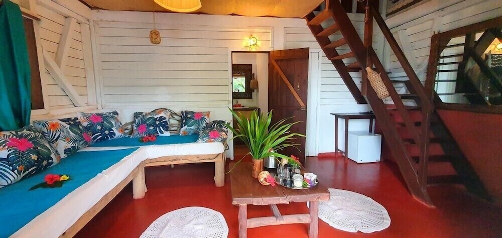 Ravoraha Ecolodge