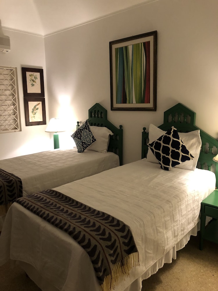 Captivating 3-bed Villa in Montego Bay view 4