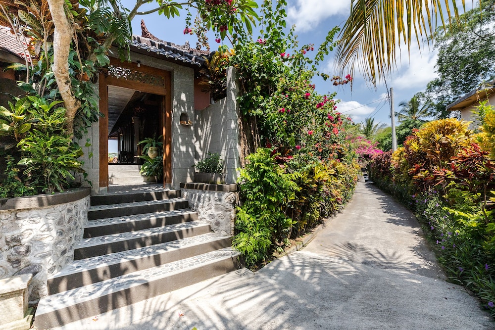 Devi's Place