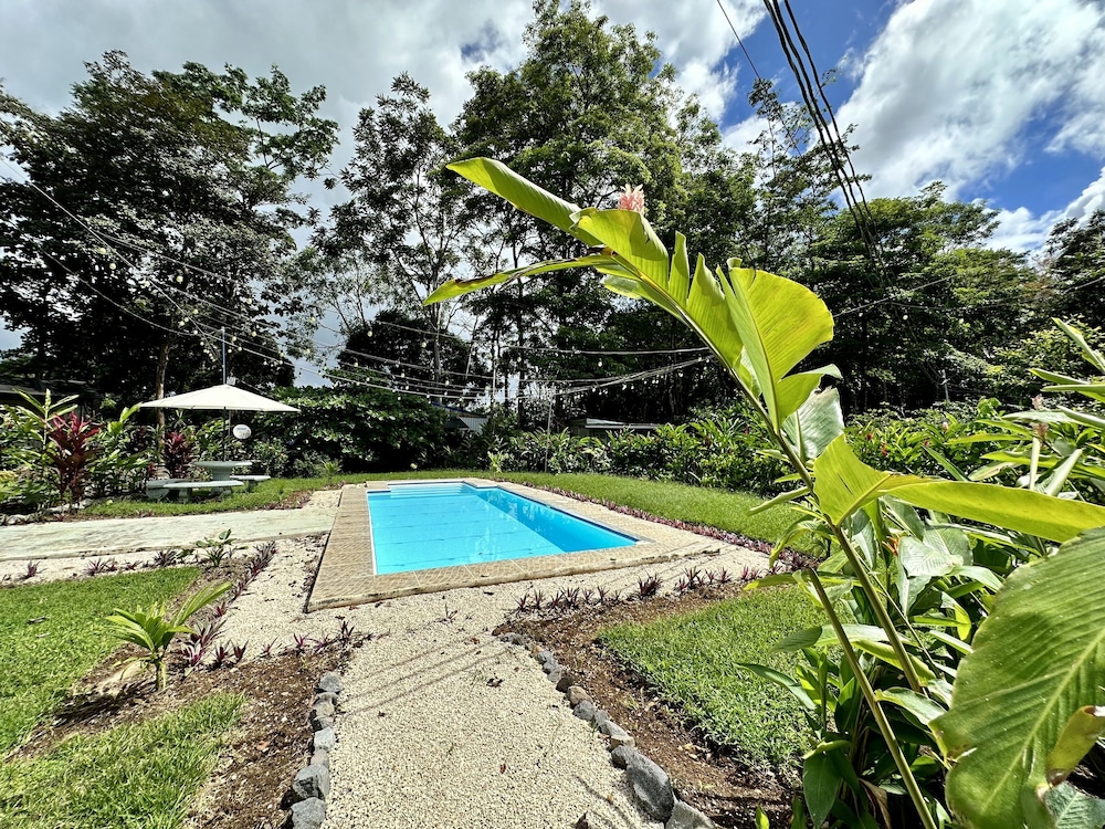 Almendros Eco-Villas