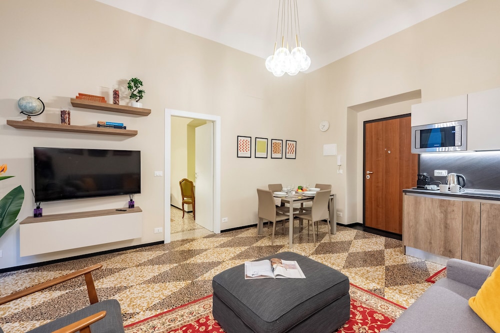 Lovely Flat In Genova Historic Center Apartments