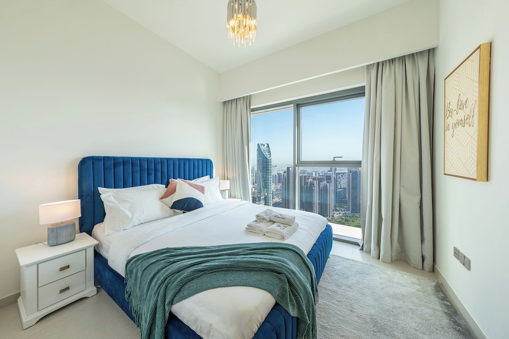 NYE Burj Khalifa & Fountain View Royale Stay