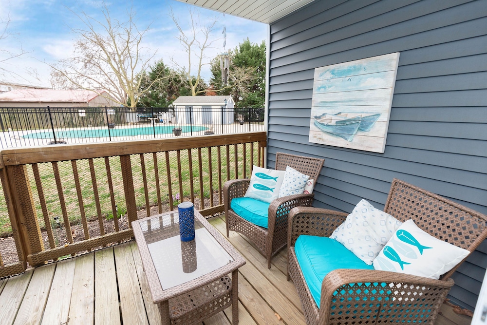 Hotel Ocean Glass Inn Condominiums - Image 1