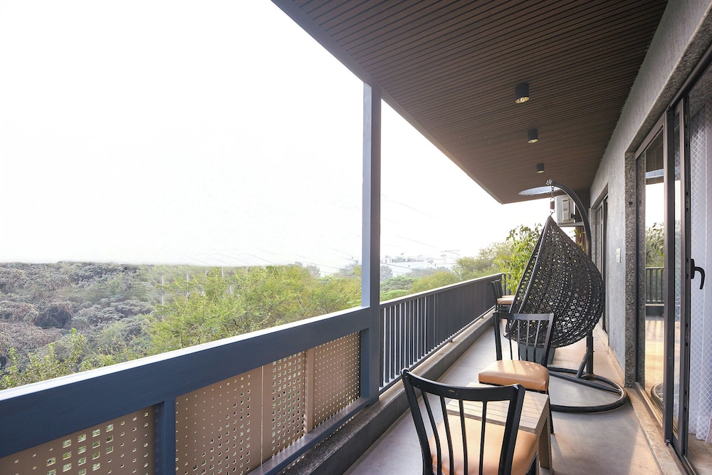 FabHotel Hygge Stay