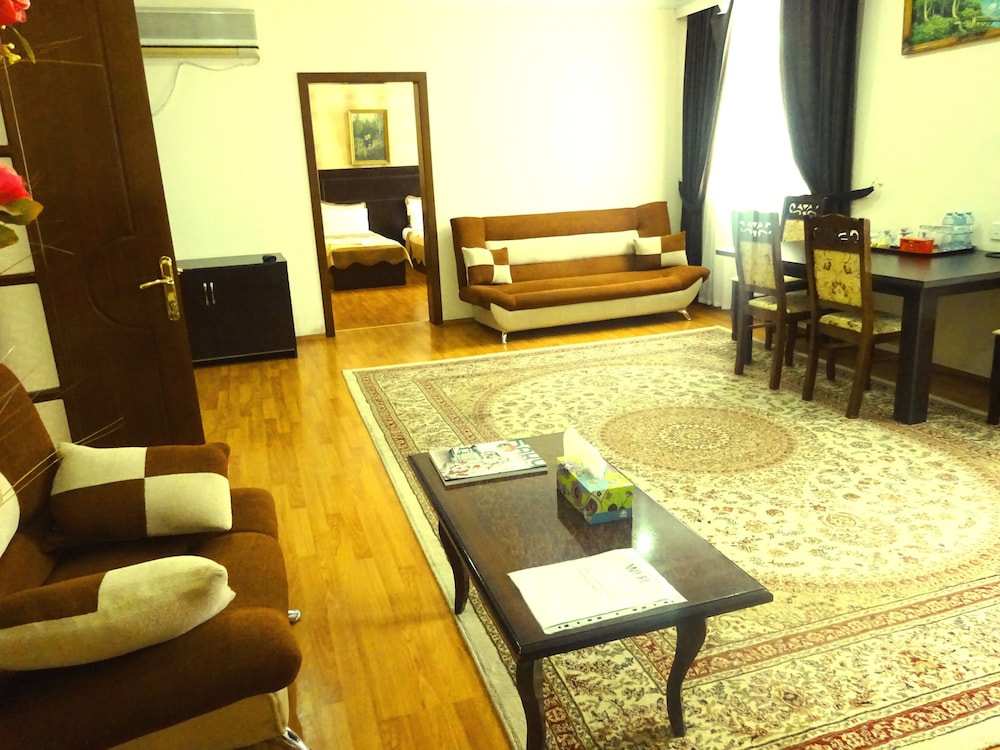 Boulevard Guest House
