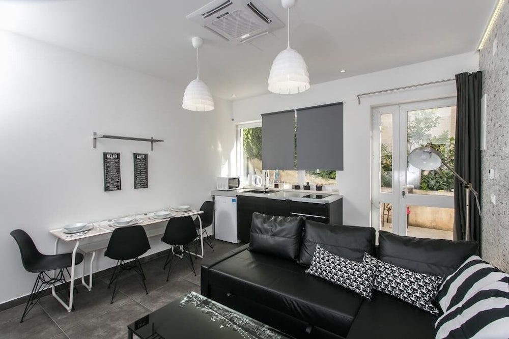 Apartment Avangarde