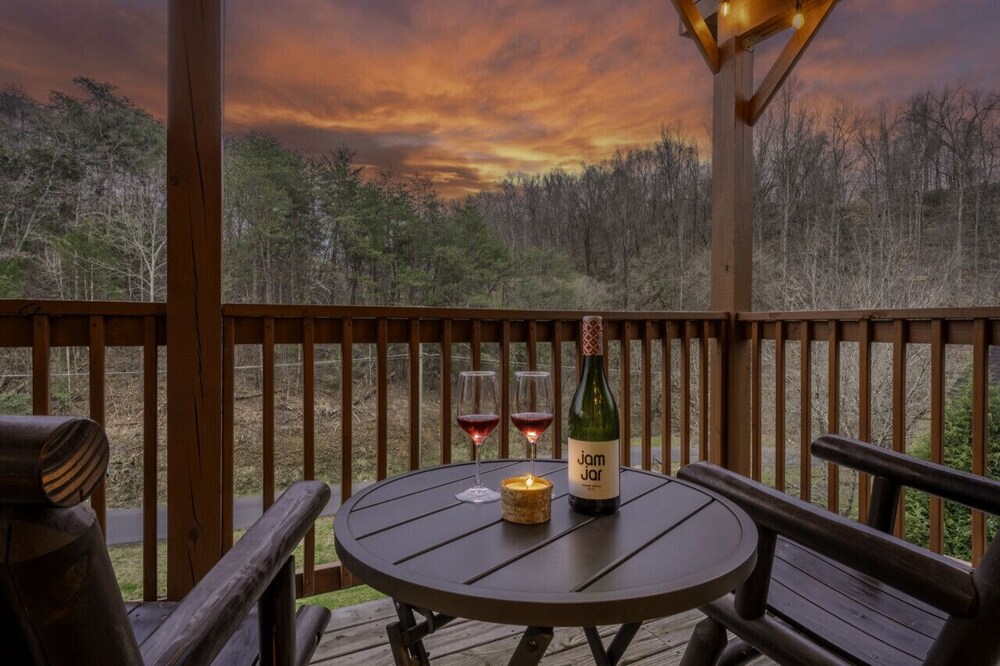 Rustic Mountain Retreat by Ghosal Luxury Lodging - Property Image 3