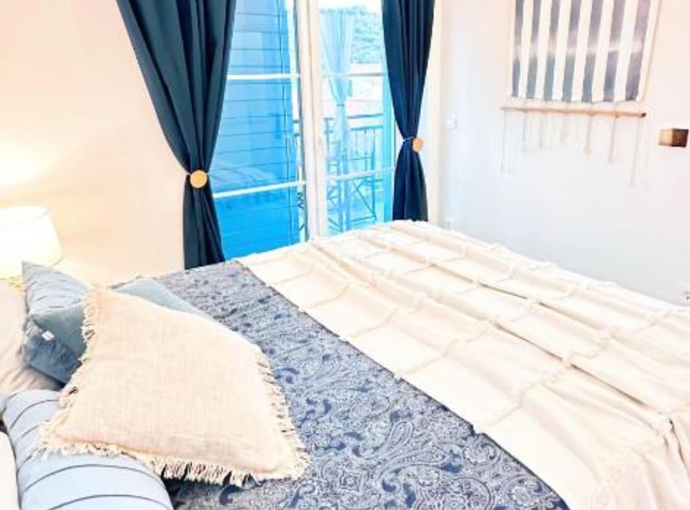 Eco Feng Shui Apartment With a View