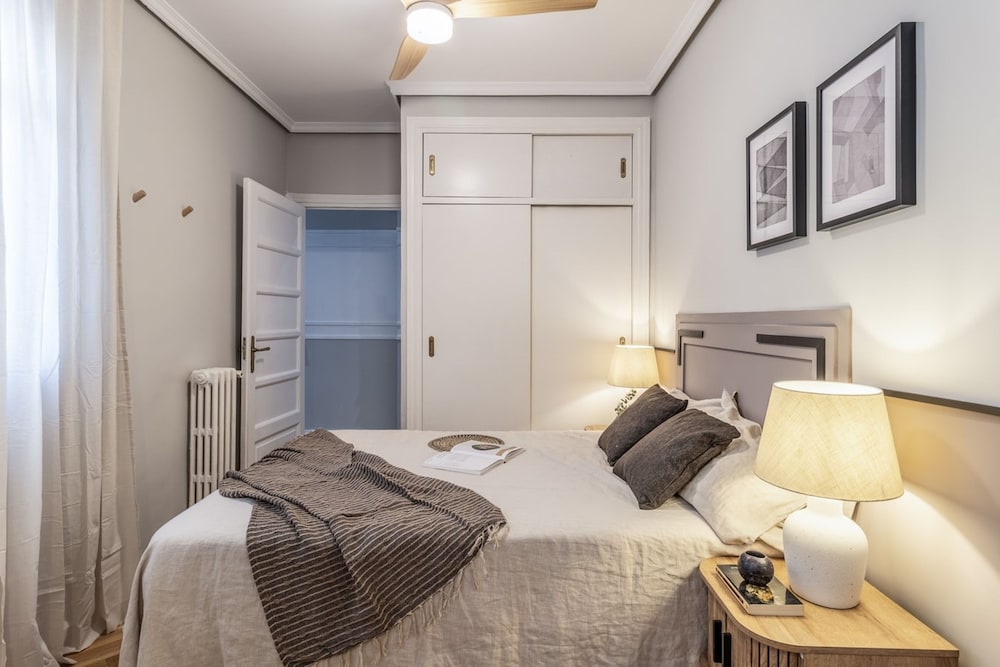 Atazar - 3 Bedroom in Recoletos