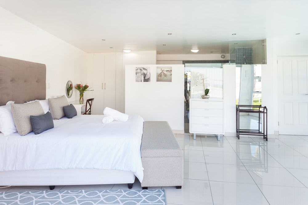 Funkey Villas