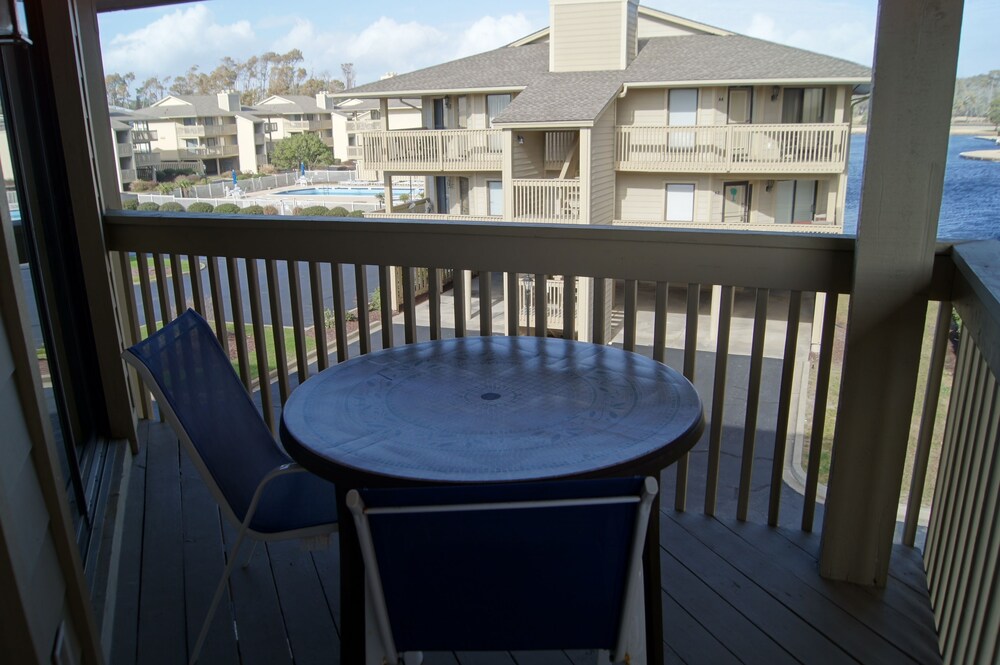 Tilghman Lakes B3 by RedAwning