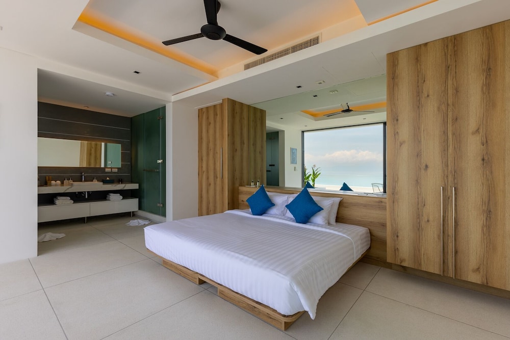 Villa Blue View Luxe view 2