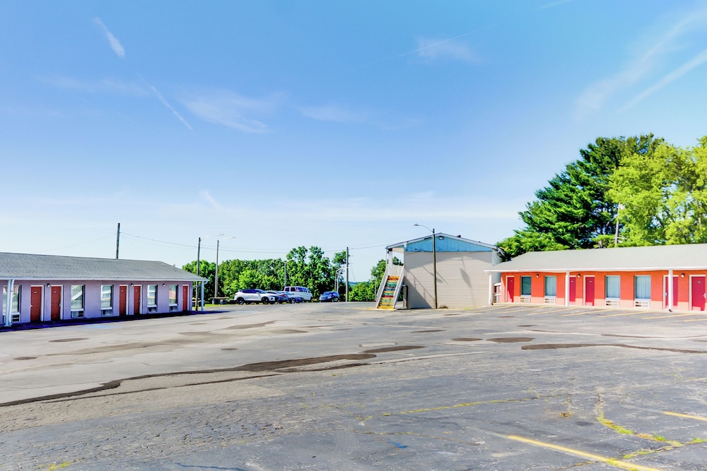 Hometown INN