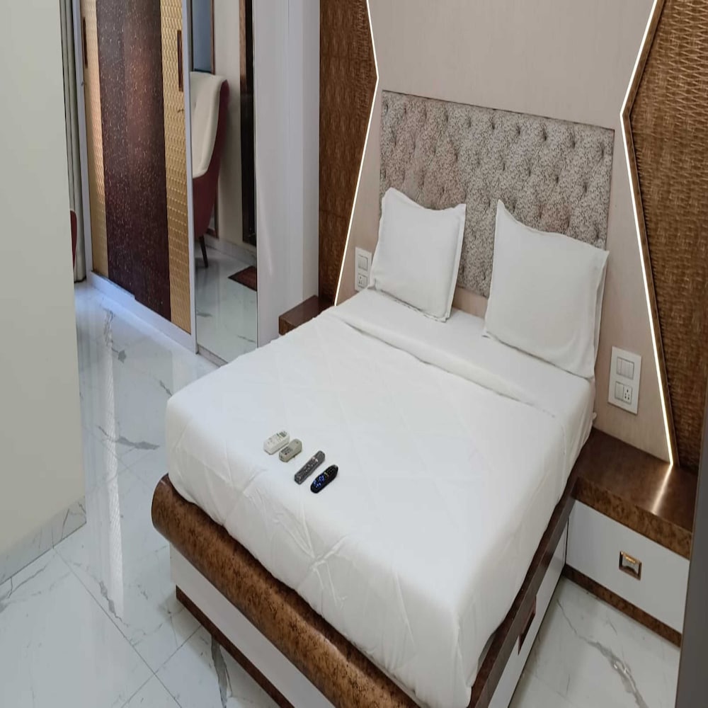 The Diplomat Villa view 5