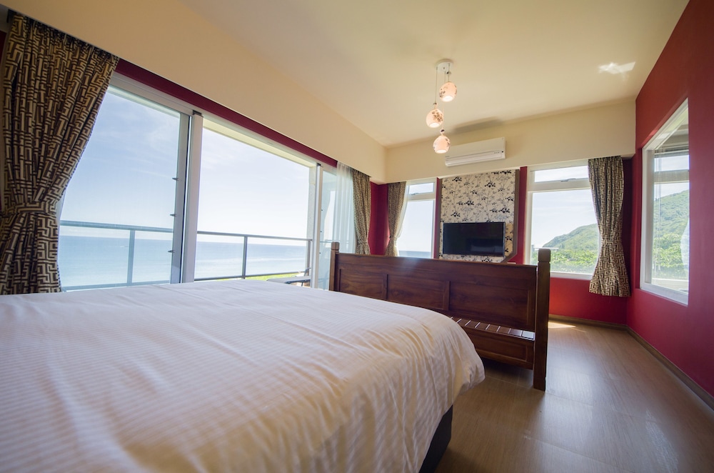White Spray B&B