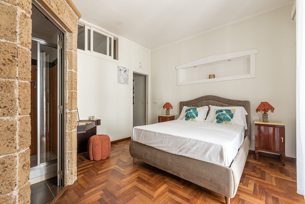 Giudici Three Bedrooms Apartment by Wonderful Italy