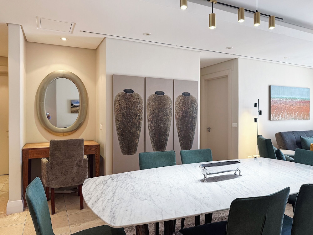 The Marina V&A Waterfront by Smart City Stays