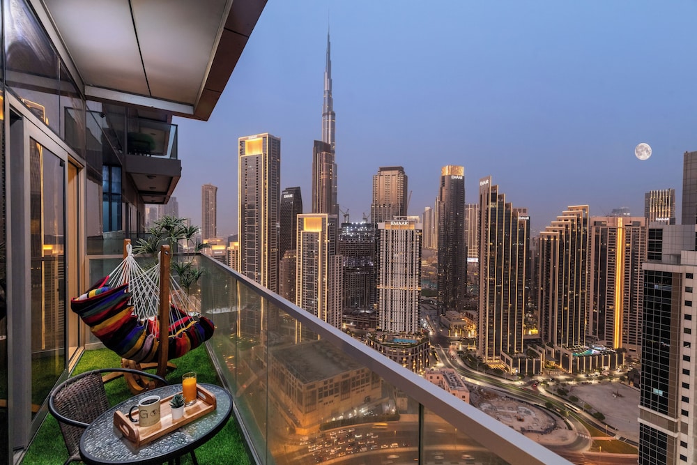 Gogoto LUX Burj View Spacious