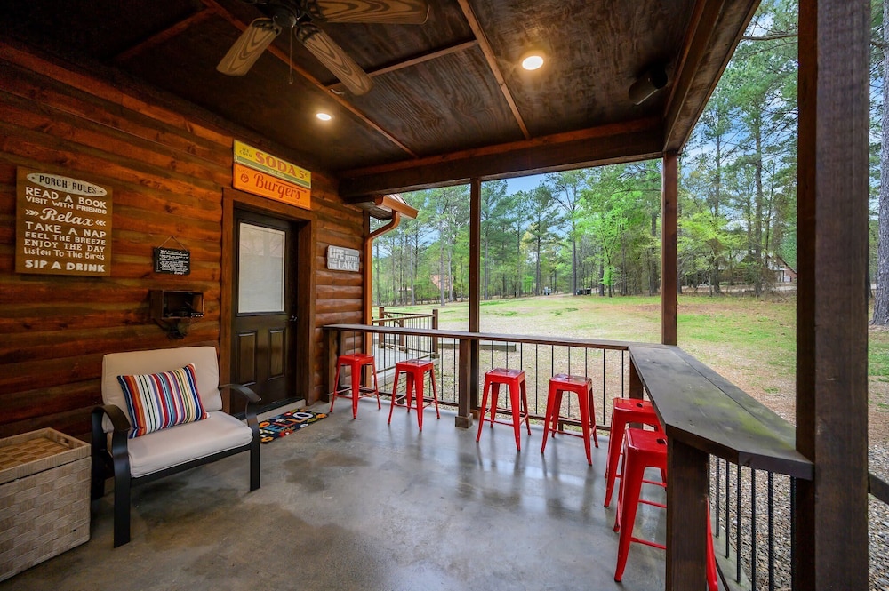 Sugar Mama Cabin for 10!