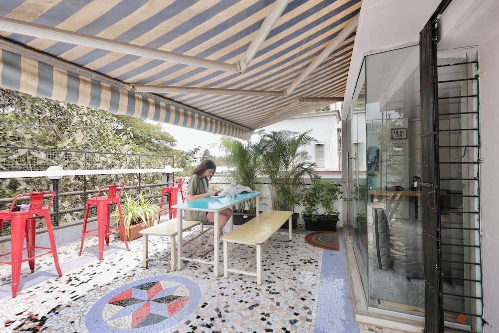 Locomo Hostel Mini - 9 mins from airport