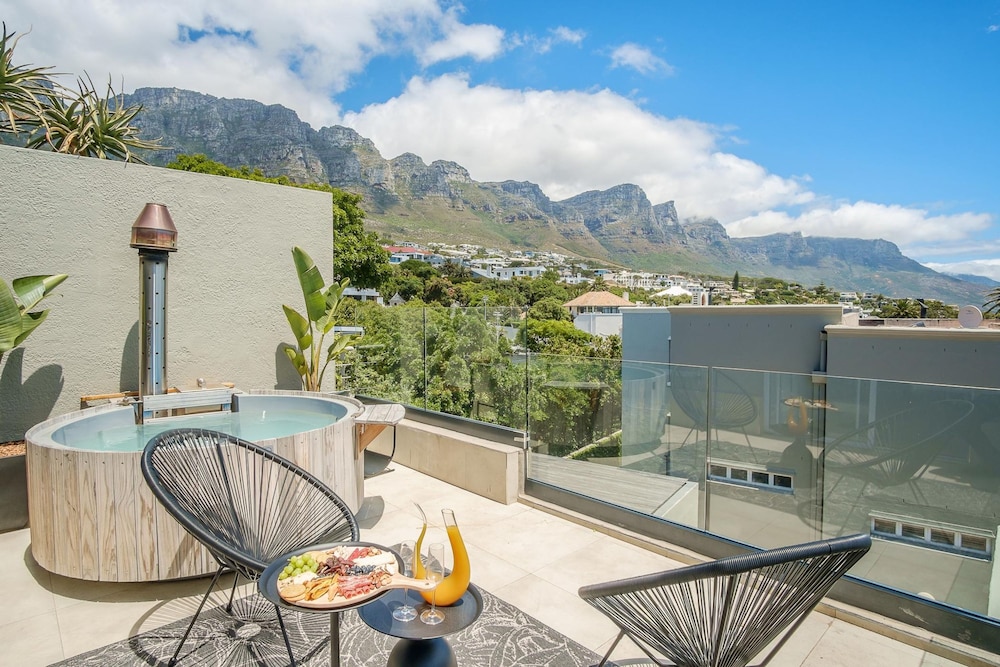 The Argyle Camps Bay - Pool 5 Mins to Beach
