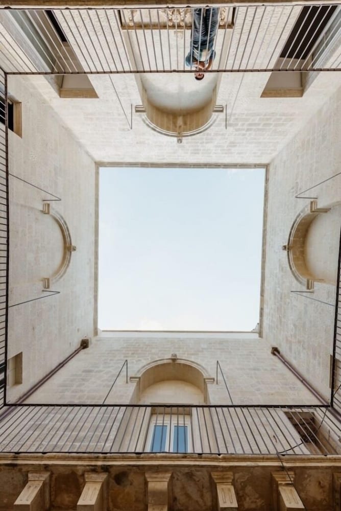 PALAZZO GARZIA - Dimora Storica