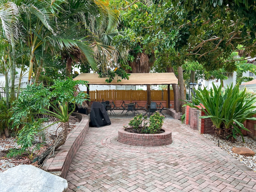 Photo 44