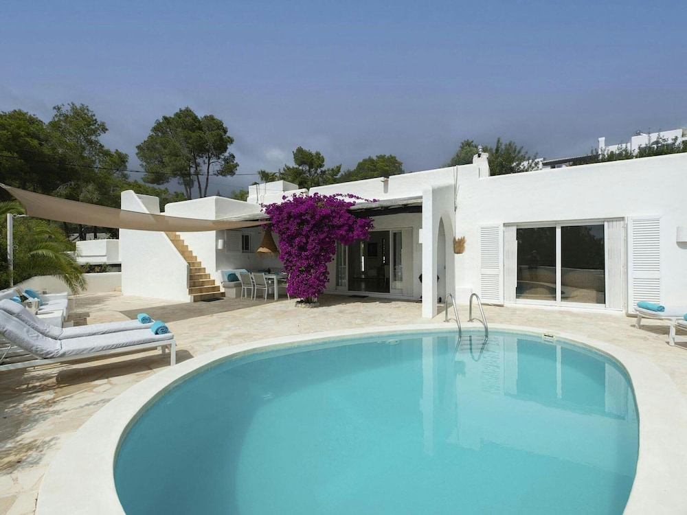 Holiday Home With Outdoor Barbecque