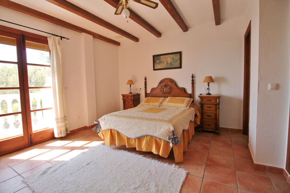 1055 Villa Cerrillo view 2