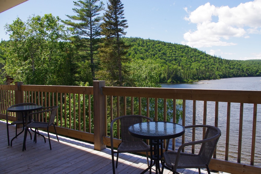 Auberge La Taniere A Tadoussac