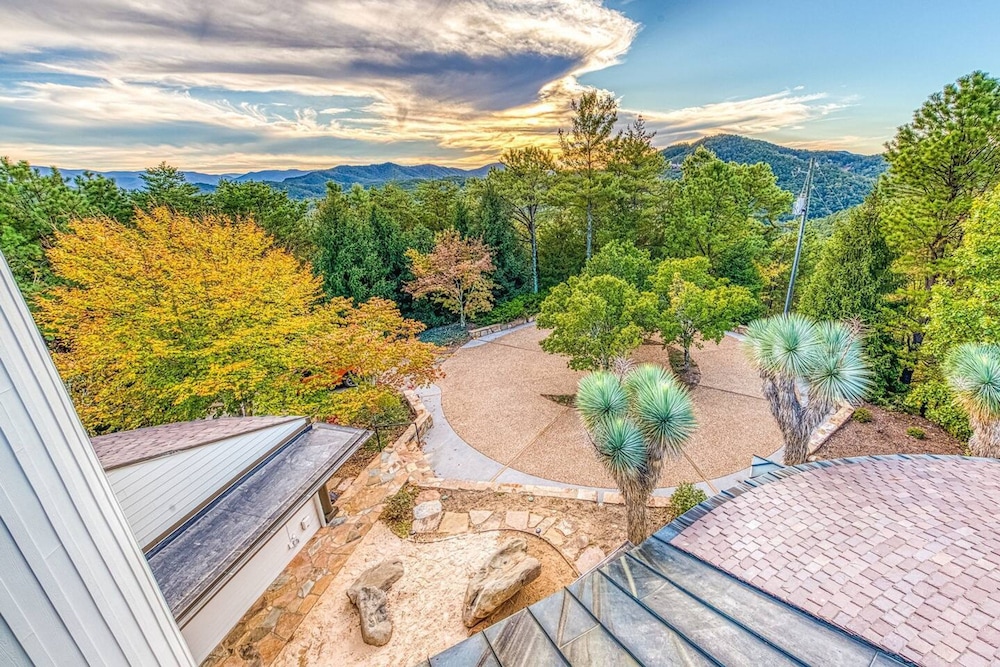 Belltop Architectural Wonder on Private Mountain