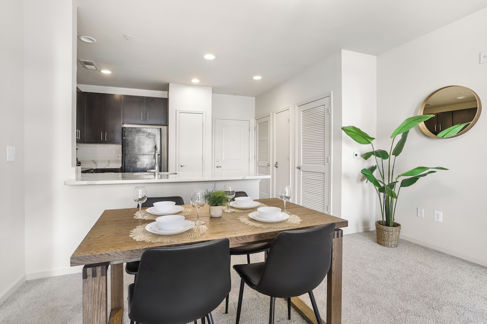 DC Charm in Crystal Apartments