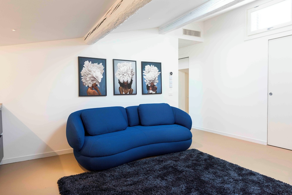 LVL apartments by MMega