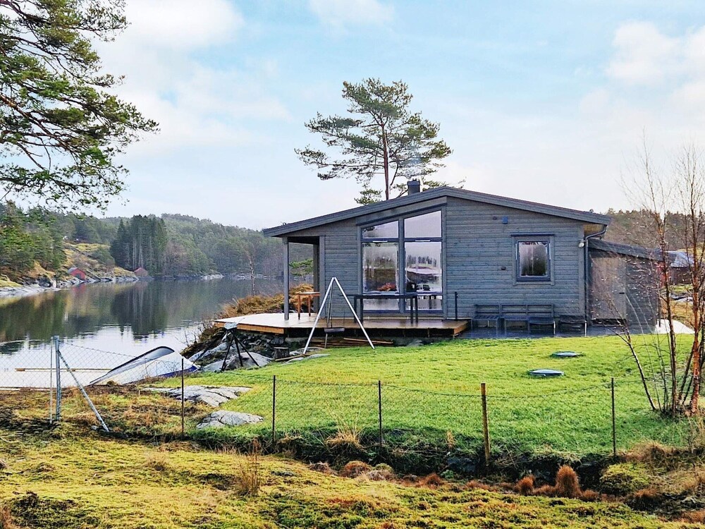 6 Person Holiday Home in Lindas view 5