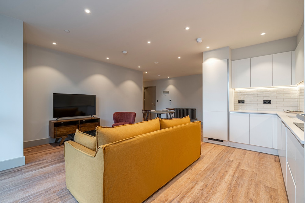 Smart North London Apartment