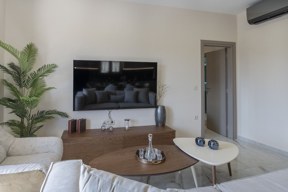 Elysian Villa 2 - With Private Pool